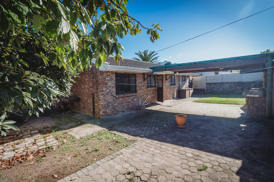 5 Bedroom Property for Sale in George South Western Cape